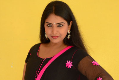 poorni-interview-stills-about-lovers-club-movie